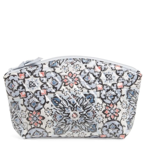 Vera Bradley Handbags - Vera Bradley Lisbon Medallion Grand Travel Cosmetic Bag